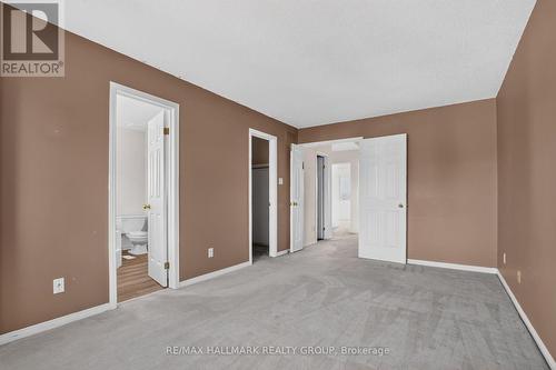 93 Banchory Crescent, Ottawa, ON 