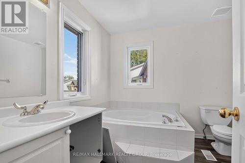 93 Banchory Crescent, Ottawa, ON 