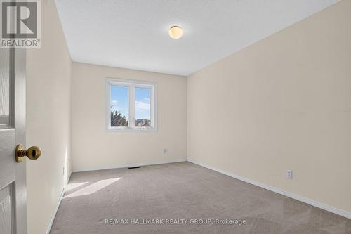 93 Banchory Crescent, Ottawa, ON 
