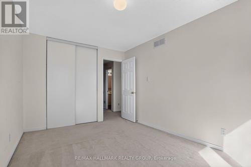93 Banchory Crescent, Ottawa, ON 