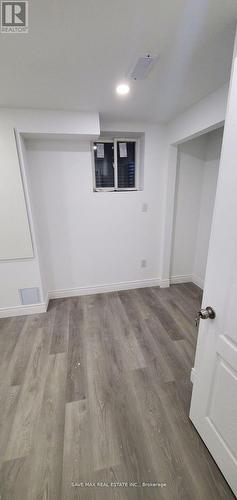 LOWER - 27 BLACKSMITH DRIVE , Woolwich, Ontario N0B 1M0 4