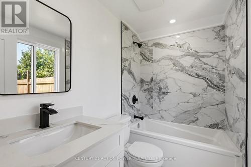 Coach Home Bathroom - 1831 Haig Drive S, Ottawa, ON 
