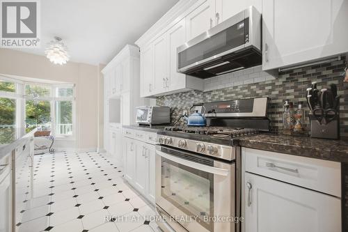 Kitchen - 219 Broadway Avenue, Toronto, ON 