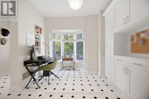 Breakfast Room - 219 Broadway Avenue, Toronto, ON 