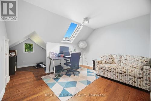 Bedroom 2 - 219 Broadway Avenue, Toronto, ON 