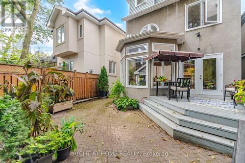 Back Deck - 219 Broadway Avenue, Toronto, ON 