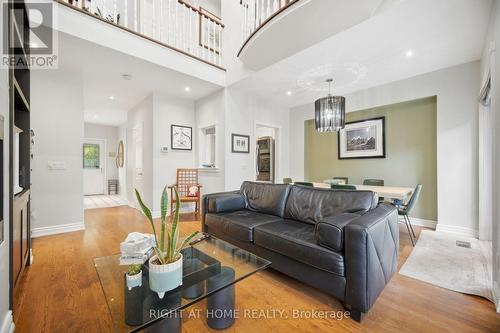 Living/Dining - 219 Broadway Avenue, Toronto, ON 