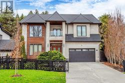 49 NORDEN CRESCENT Toronto, ON M3B 1B7