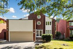 23 HASHBURY PLACE Markham, ON L3T 7H4
