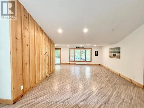 Bright open concept - 7 3Rd Avenue S, Native Leased Lands, ON 
