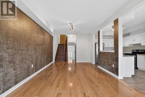18 Palacebeach Trail, Hamilton, ON 