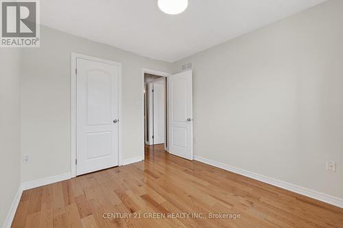18 Palacebeach Trail, Hamilton, ON 