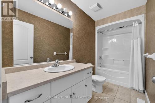 18 Palacebeach Trail, Hamilton, ON 
