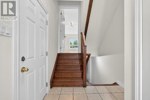 18 Palacebeach Trail, Hamilton, ON 
