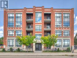 202 - 458 OAKWOOD AVENUE Toronto, ON M6E 2W6