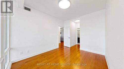 422 - 1 Bedford Road, Toronto, ON 