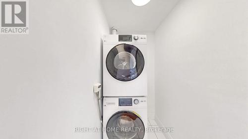 422 - 1 Bedford Road, Toronto, ON 