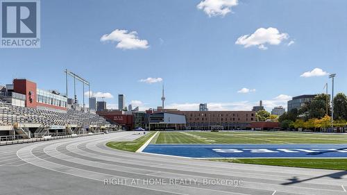 422 - 1 Bedford Road, Toronto, ON 