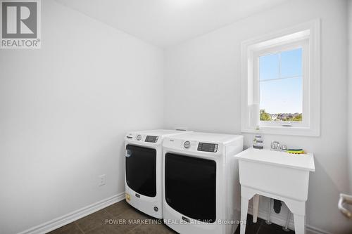 618 Monardia Way, Ottawa, ON 