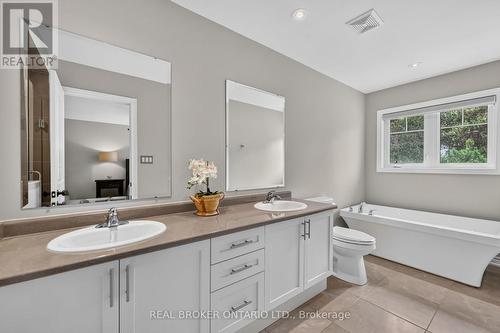 En Suite - 30 Masters Crescent, Georgian Bay, ON 