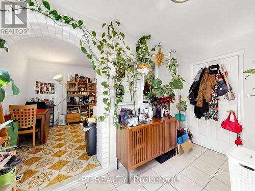 303 Oakwood Avenue, Toronto, ON 