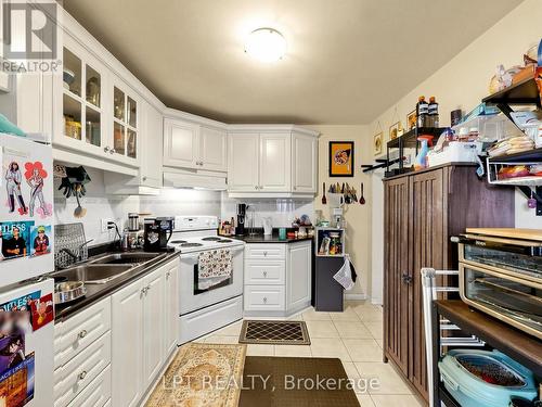 303 Oakwood Avenue, Toronto, ON 