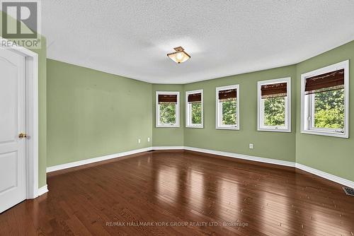 383 Gilpin Drive, Newmarket, ON 