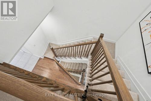 656 Putney Crescent, Ottawa, ON 