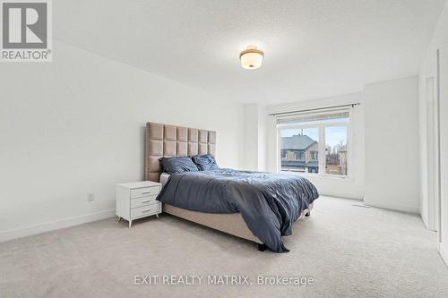 656 Putney Crescent, Ottawa, ON 