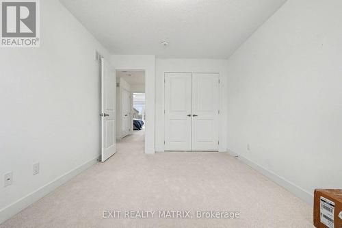 656 Putney Crescent, Ottawa, ON 