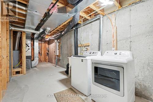 656 Putney Crescent, Ottawa, ON 