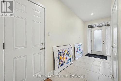 656 Putney Crescent, Ottawa, ON 