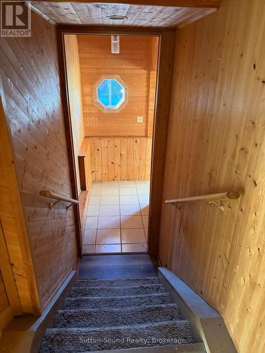 down to the family room - 108 Wilson Drive, Georgian Bluffs, ON 
