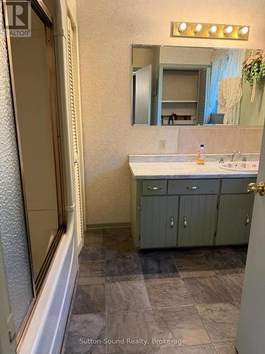 seperate shower area - 108 Wilson Drive, Georgian Bluffs, ON 