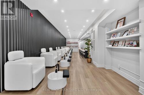 803 Dundas Street W, Toronto, ON 