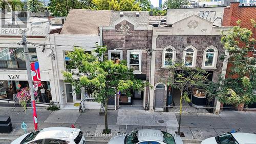 803 Dundas Street W, Toronto, ON 