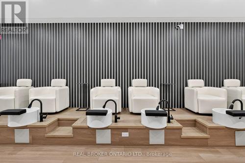 803 Dundas Street W, Toronto, ON 