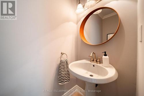 3212 Pinemeadow Drive, Burlington, ON 