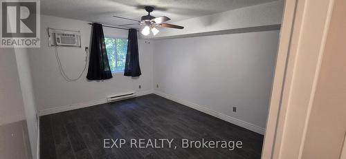 220 - 725 Deveron Crescent, London South (South T), ON 