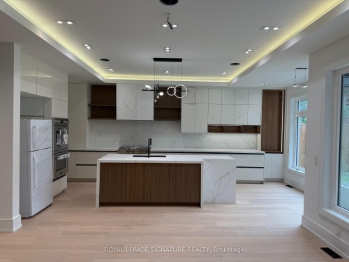 1467 Kenmuir Avenue, Mississauga, ON 