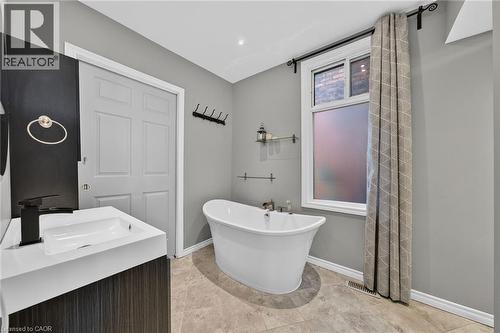 7 East 24Th Street, Hamilton, ON 