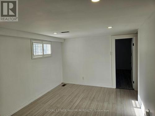 21 DARNBOROUGH WAY , Toronto, Ontario M1W 2G2 5