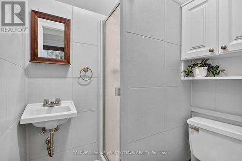 9 Foxrun Lane, Ottawa, ON 