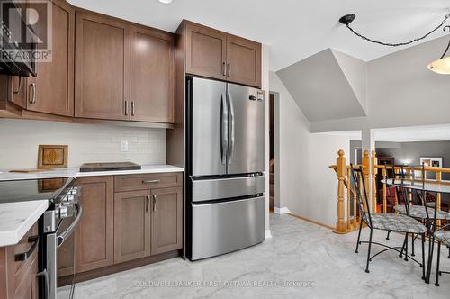 9 Foxrun Lane, Ottawa, ON 