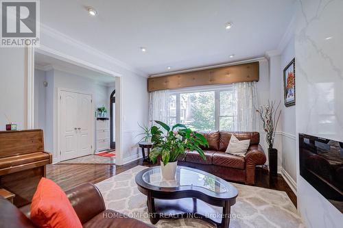 319 RUMSEY ROAD , Toronto, Ontario M4G 1R6 4