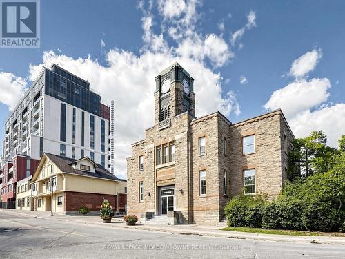 2 - 70 MILL STREET , Halton Hills, Ontario L7G 2C9 2