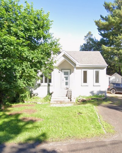 9861 Rue Limoges , Mirabel, QC J7N 1R5 1