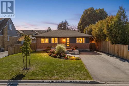 18 MEADVALE ROAD  Halton Hills, ON L7J 2K8