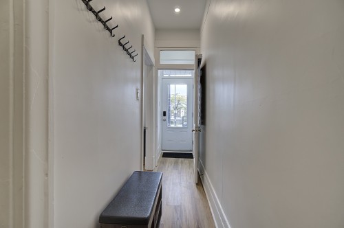 5881 Rue St-Denis , Montréal (Rosemont/La Petite-Patrie), QC H2S 2R4 3