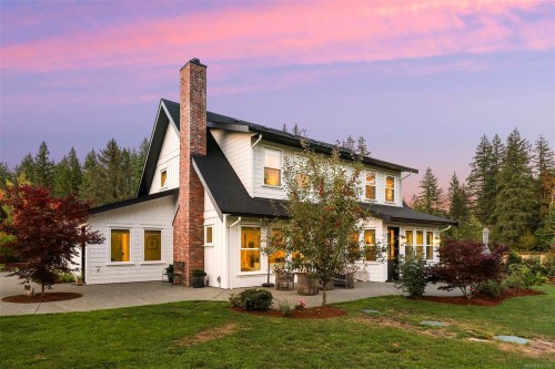 3553 Winn Rd, Courtenay, BC 